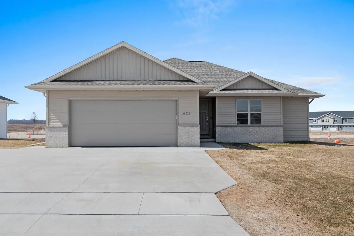 1621 Frontier Road, Luxemburg, WI 54217 - #1