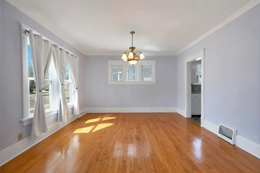 866 Howard Street, Green Bay, WI 54303 - #3