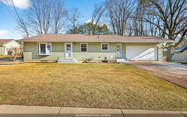 1009 Riverside Drive, WAUPACA, WI 54981