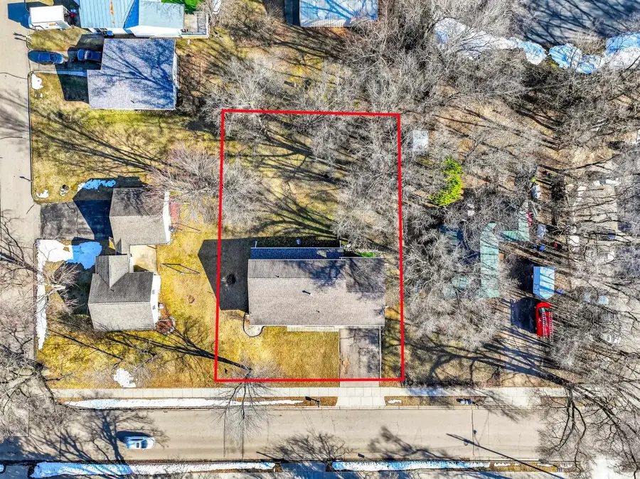 1009 Riverside Drive, Waupaca, WI 54981 - #3