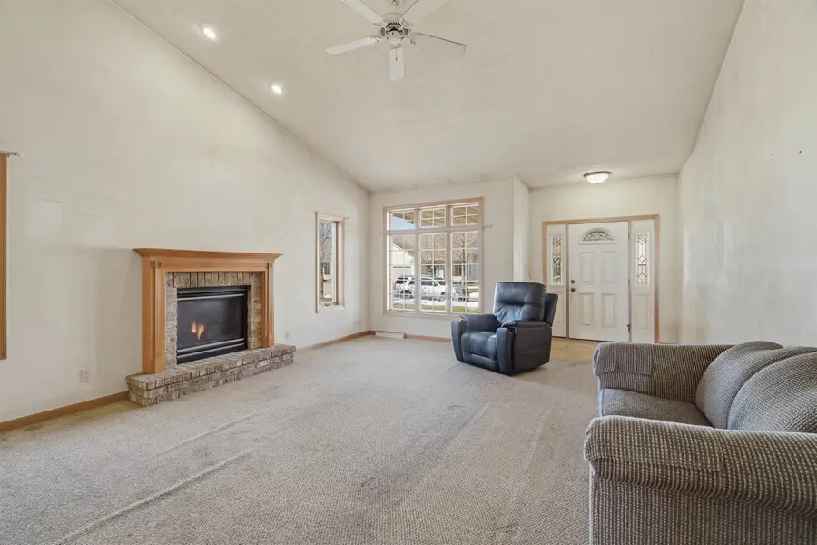 4724 N Fallview Lane, Appleton, WI 54913 - #2