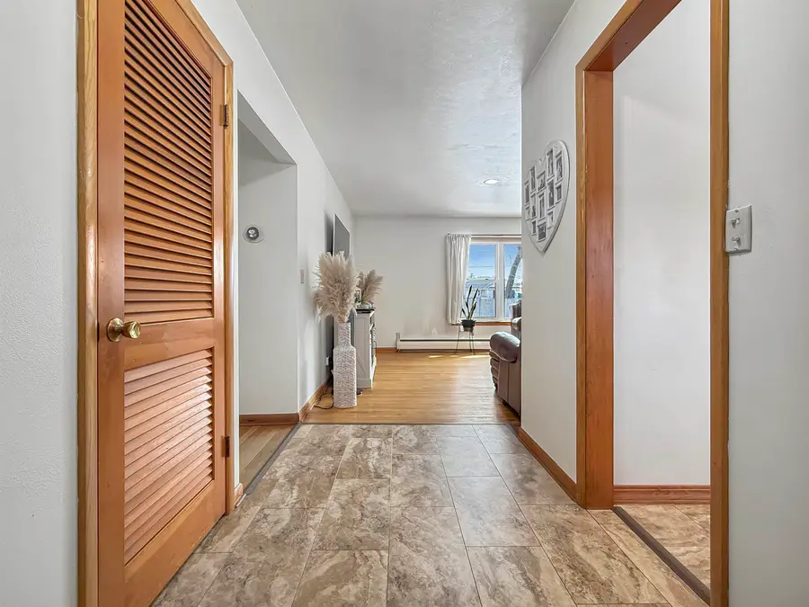 929 Edgewood Circle, Marinette, WI 54143 - #3