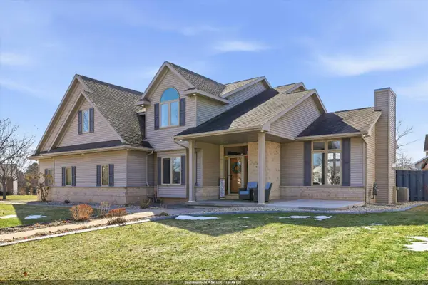1520 Turtle Dove Trail, DE PERE, WI 54115