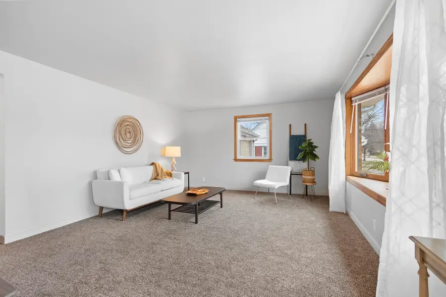 852 Raymond Street, Green Bay, WI 54304 - #3