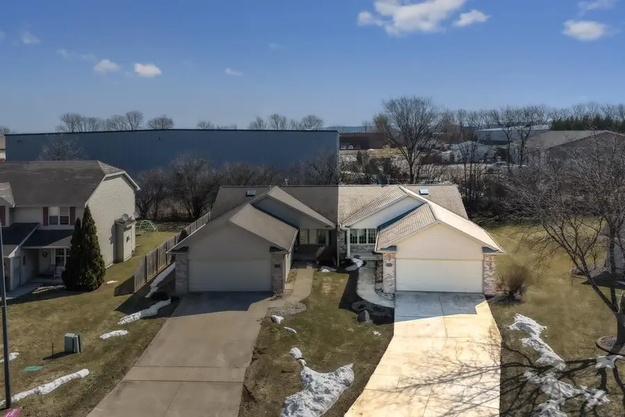 1843 Briarwood Court, De Pere, WI 54115-2456 - #2