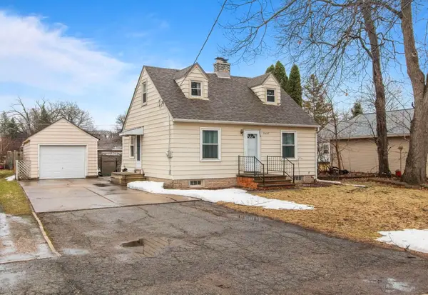 2436 Hickory Lane, APPLETON, WI 54915