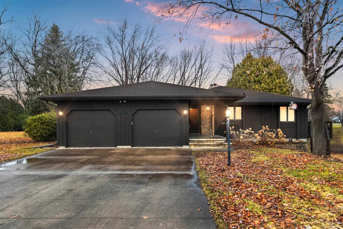 N9562 Otte Court, Appleton, WI 54915 - #1