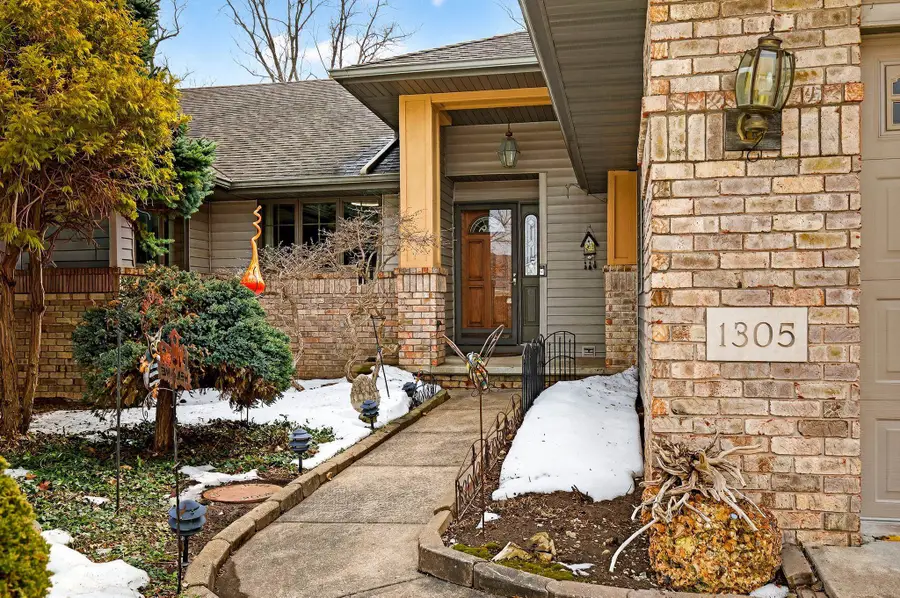 1305 Orchard Court, Neenah, WI 54956 - #2