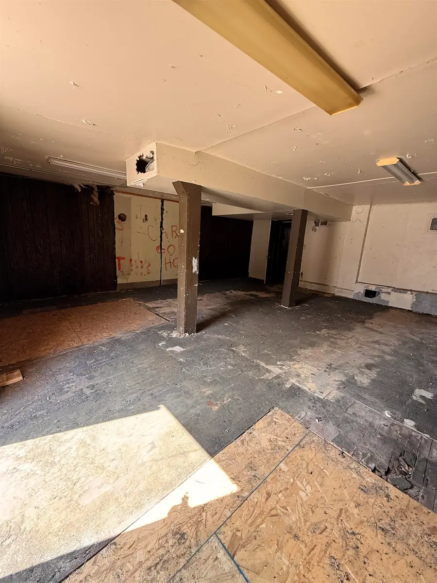 10 E Gruenwald Avenue, Oshkosh, WI 54901 - #2