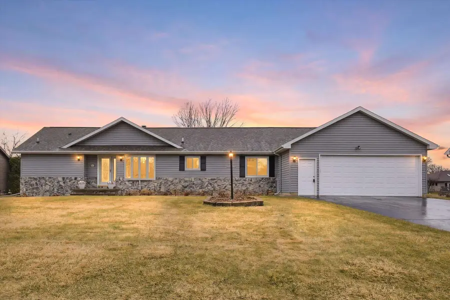 5235 Chesapeake Court, Oshkosh, WI 54901-0000 - #2