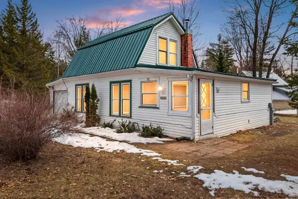 W5851 Lake Drive, SHAWANO, WI 54166