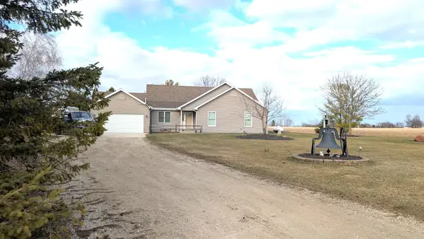N8425 Meadowlark Road, SHEBOYGAN, WI 53083-5222