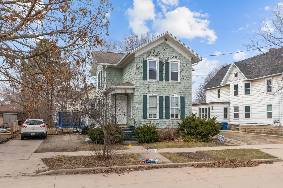 709 Franklin Street, Oshkosh, WI 54901-0000 - #1