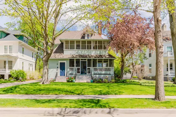 1016 Washington Avenue, OSHKOSH, WI 54901-5354