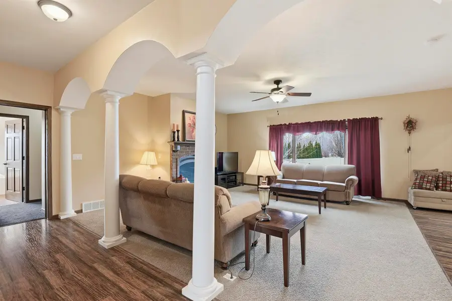 N9005 Blackoak Street, Menasha, WI 54952 - #3