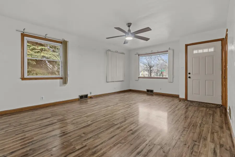 730 E Marquette Street, Appleton, WI 54911 - #3