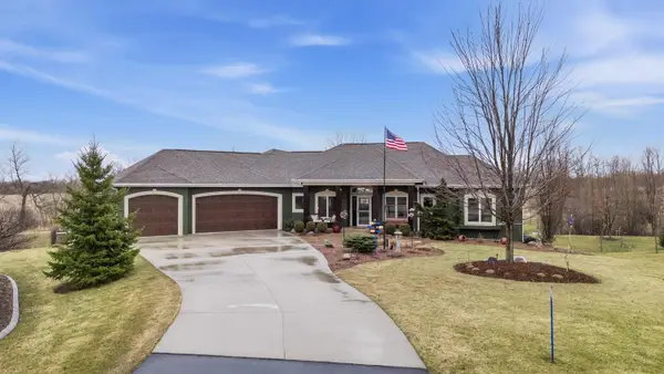 W6764 Osage Court, FOND DU LAC, WI 54937