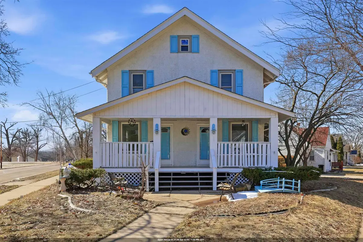 1303 W Prospect Avenue, Appleton, WI 54914 - #1