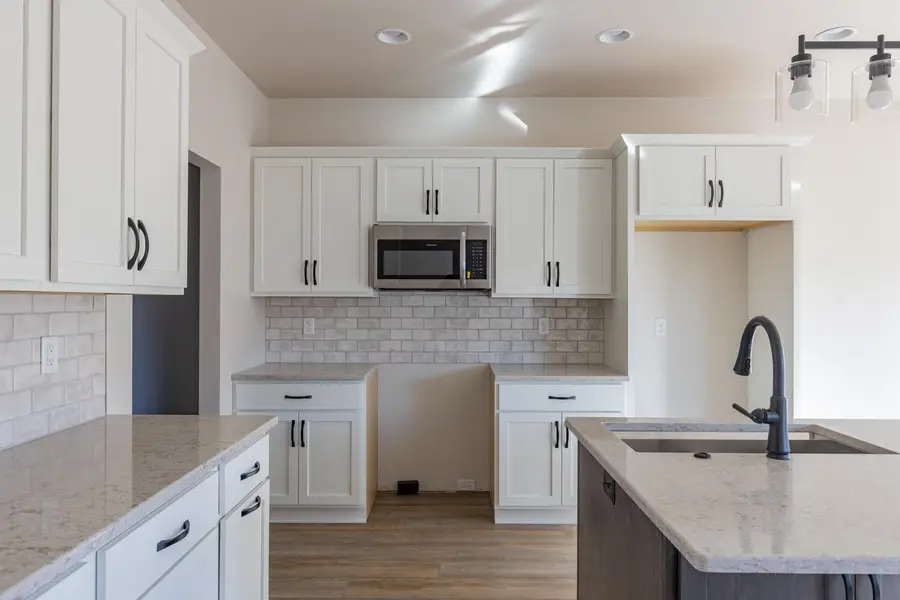 1009 Lotus Trail, Menasha, WI 54952 - #3