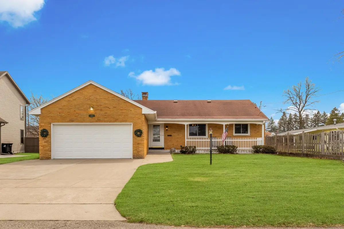 2515 17th Avenue, Menominee, MI 49858 - #1