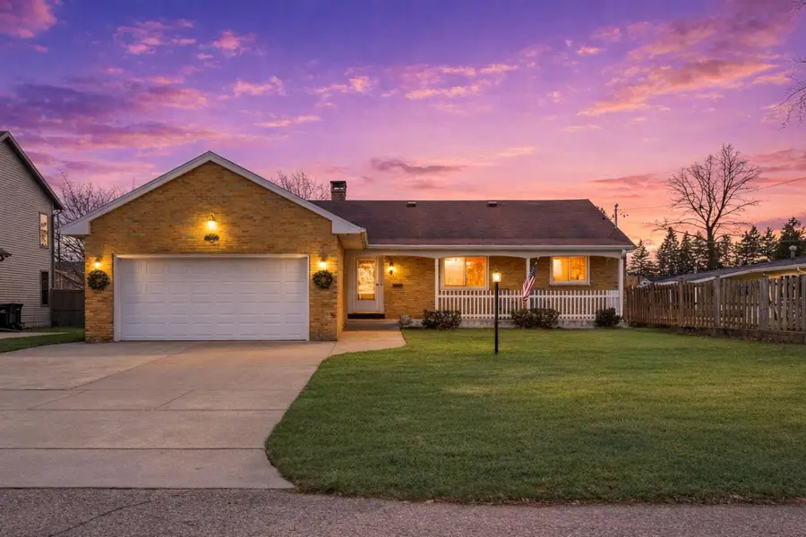 2515 17th Avenue, Menominee, MI 49858 - #2