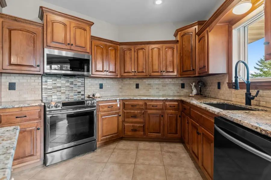 2304 Haysacher Court, Kaukauna, WI 54130 - #3