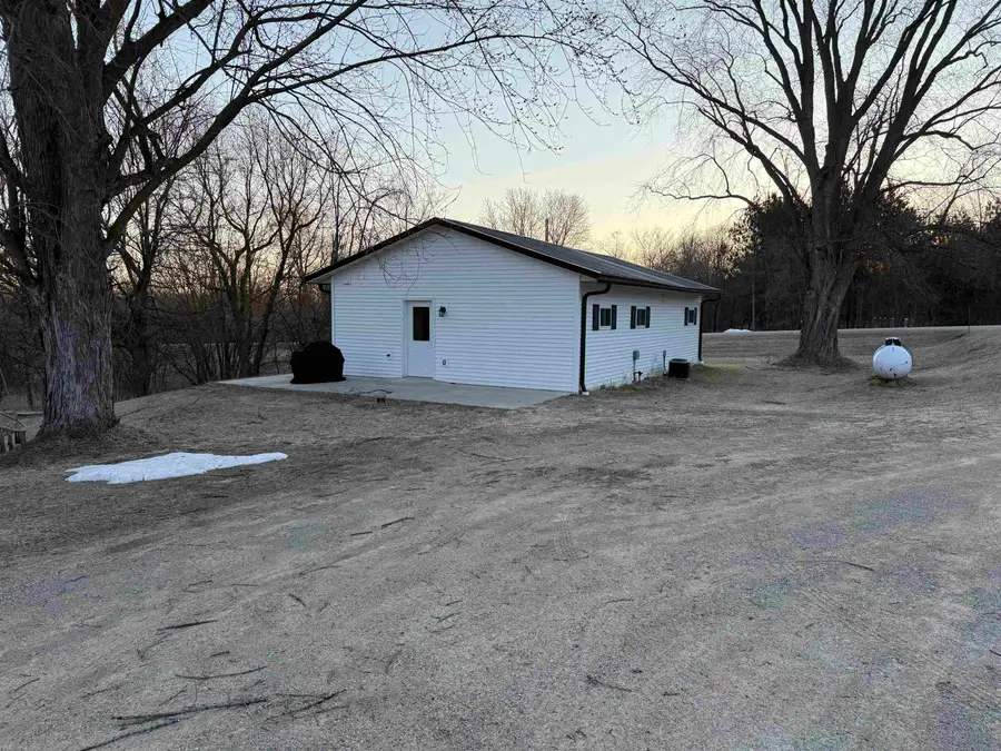 5625 Hwy Bb, Gillett, WI 54124 - #3