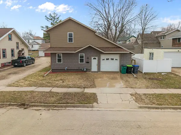 206 E Spring Street, NEW LONDON, WI 54961-1467