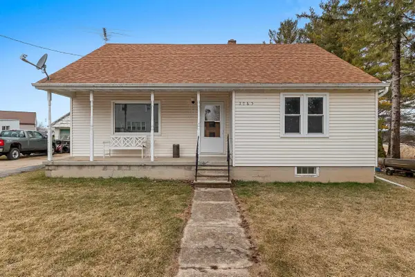 3765 Wayside Road, GREENLEAF, WI 54126-9487