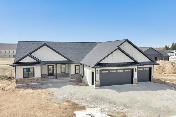 675 Sunset Ridge, GREEN BAY, WI 54313
