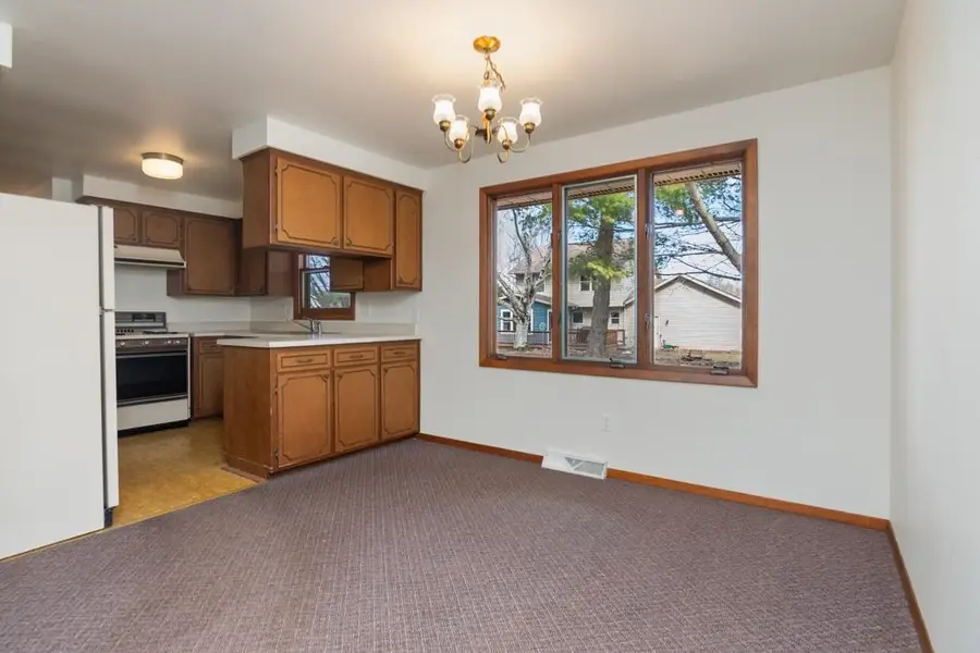 3026 Evergreen Avenue, Green Bay, WI 54313 - #3