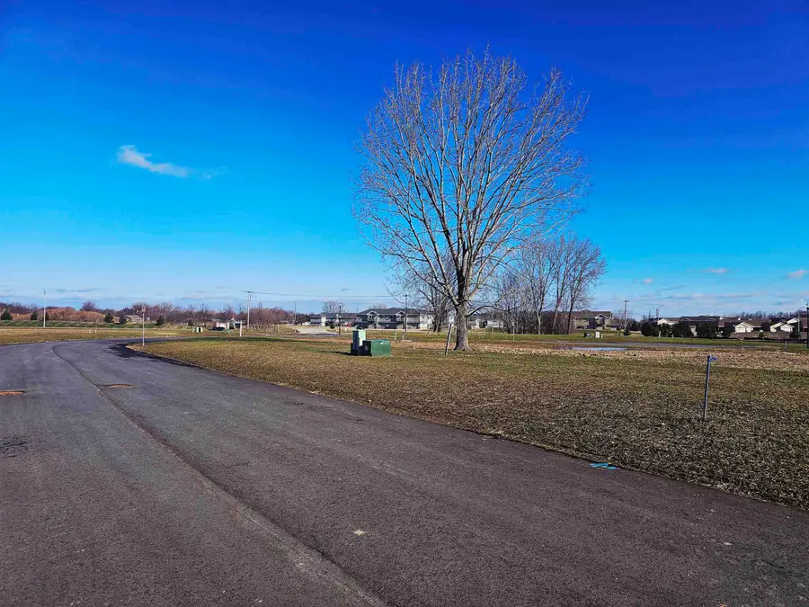 3400 S Vail Lane #4, Appleton, WI 54915 - #3