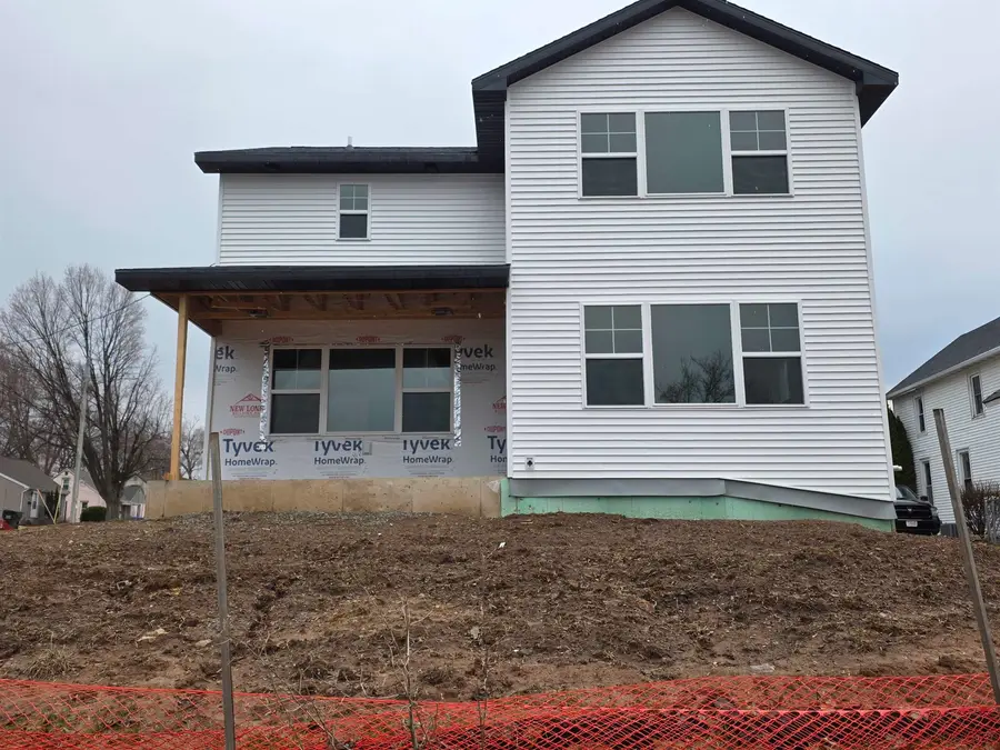 716 E 9th Street, Kaukauna, WI 54130 - #3