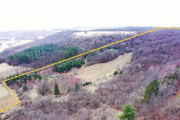 E2952 Vosen Lane, LA VALLE, WI 53941