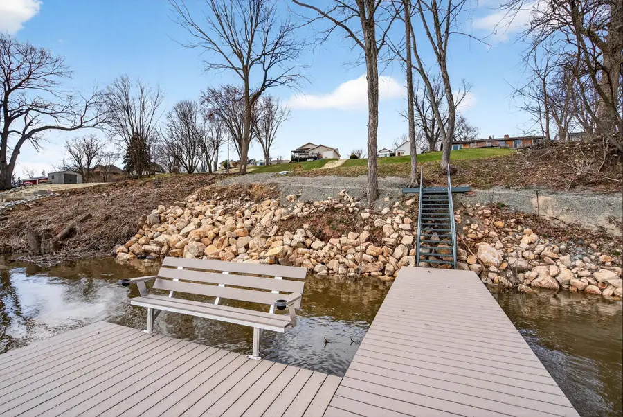 739 Park Street, Wrightstown, WI 54180-1017 - #3