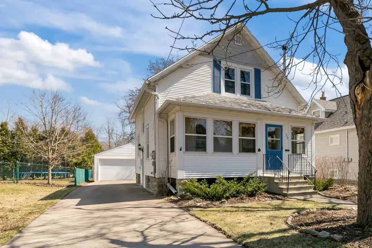 730 Powers Street, Oshkosh, WI 54901-4657 - #1