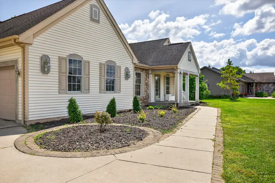 4424 Harbor Village Drive, Omro, WI 54963-8229 - #2