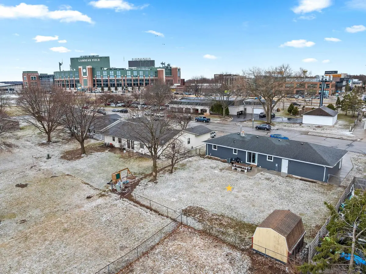 1855 St Agnes Drive, Green Bay, WI 54304-3964 - #1