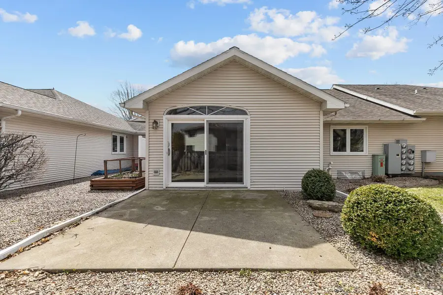 1274 W 18th Avenue, Oshkosh, WI 54904 - #2