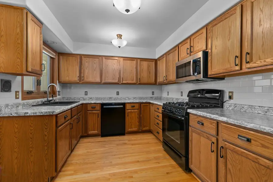 1274 W 18th Avenue, Oshkosh, WI 54904 - #3