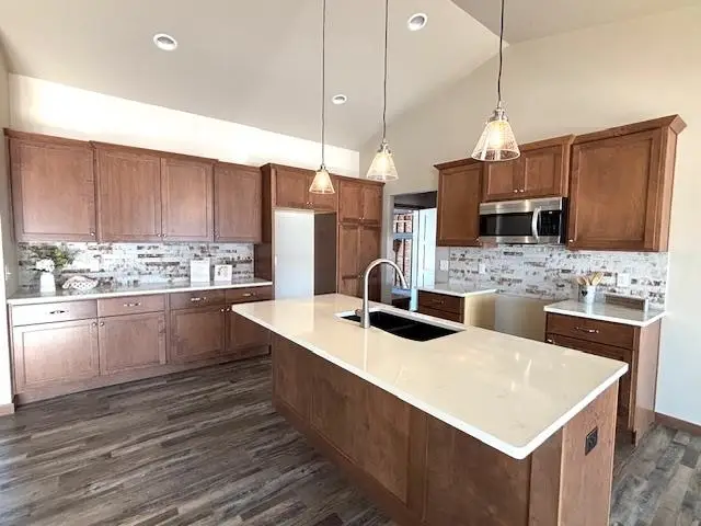 711 Reed Street, Neenah, WI 54956 - #2