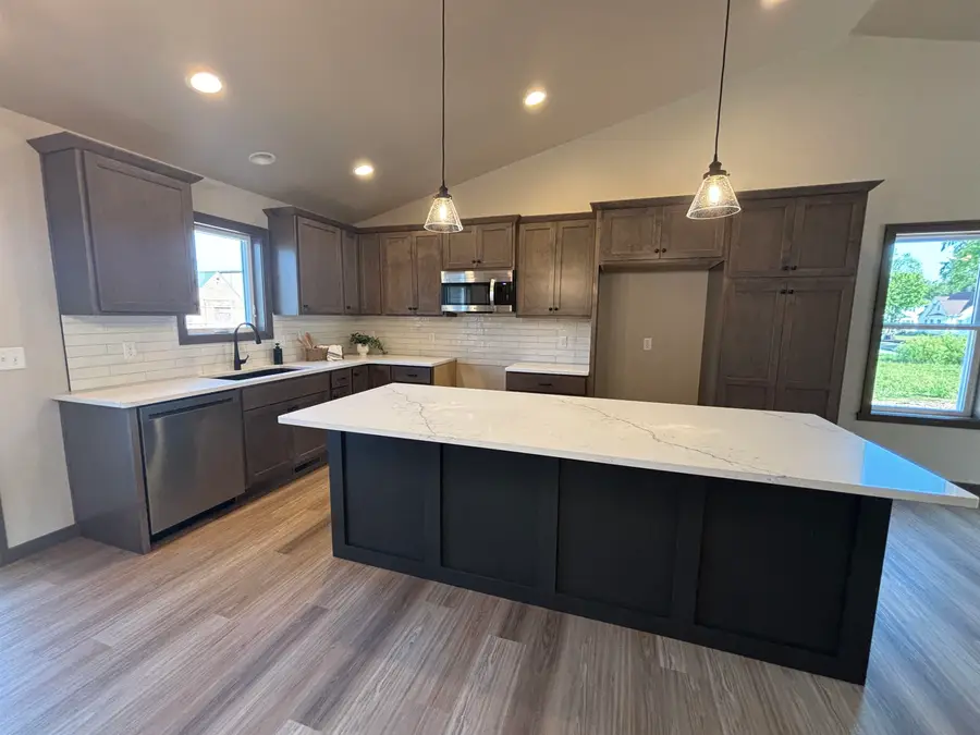 651 Reed Street, Neenah, WI 54956 - #3