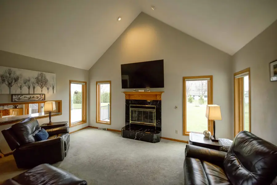 63 Westfield Circle, Fond Du Lac, WI 54935-3859 - #2