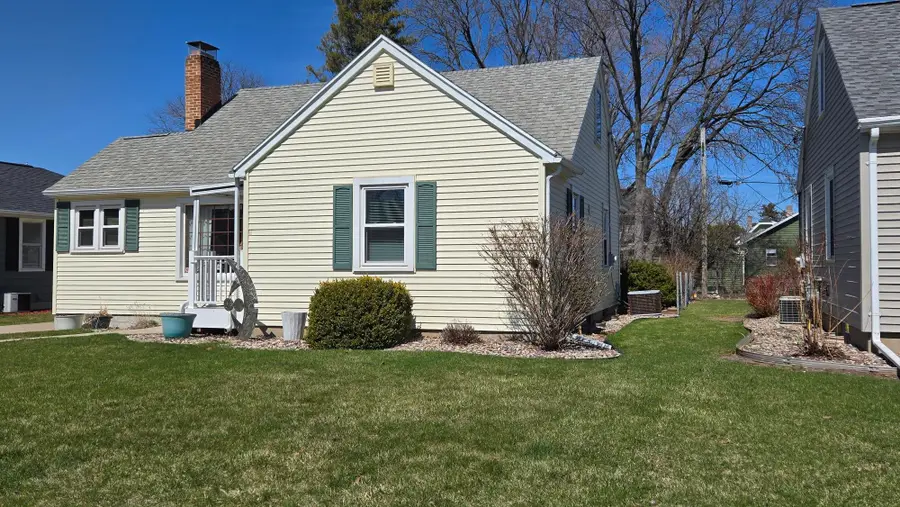 291 15th Street, Fond Du Lac, WI 54935-5960 - #2