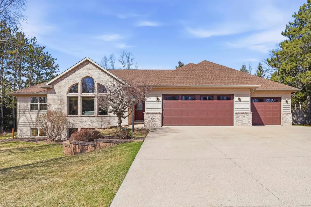 429 S Pine Grove Lane, Hortonville, WI 54944-0000 - #1
