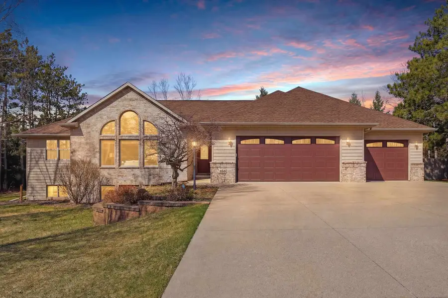 429 S Pine Grove Lane, Hortonville, WI 54944-0000 - #2