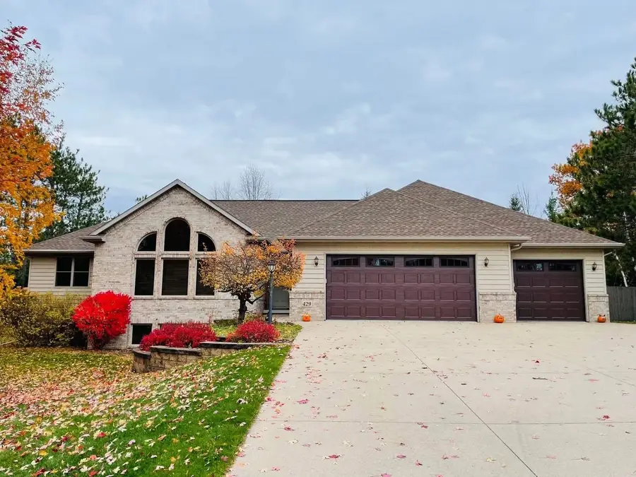 429 S Pine Grove Lane, Hortonville, WI 54944-0000 - #3