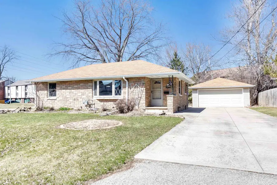 114 W Wilson Avenue, Appleton, WI 54915-1615 - #2