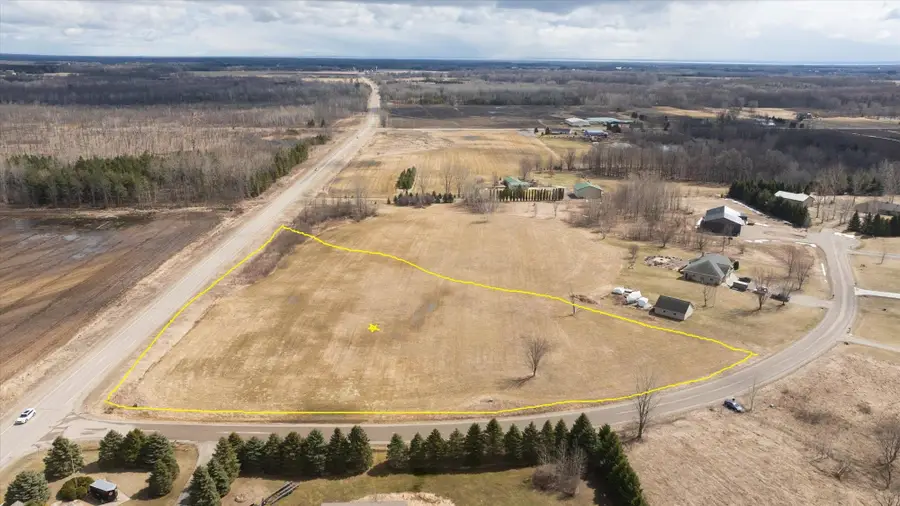 Corine Court #1, Pulaski, WI 54162-9009 - #3