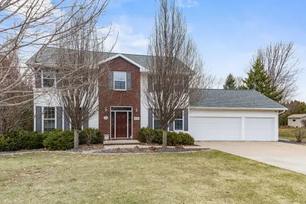 N1769 Ivy Lane, GREENVILLE, WI 54942